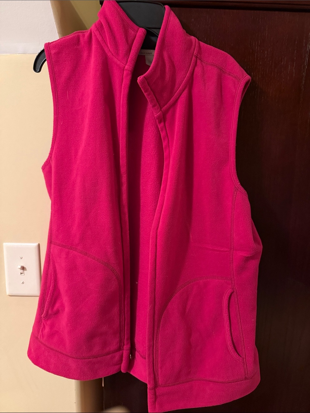 Old Navy Hot Pink Sleeveless Fleece Vest